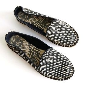 DV Black and White Espadrilles Size 9